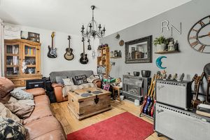 Lounge- click for photo gallery